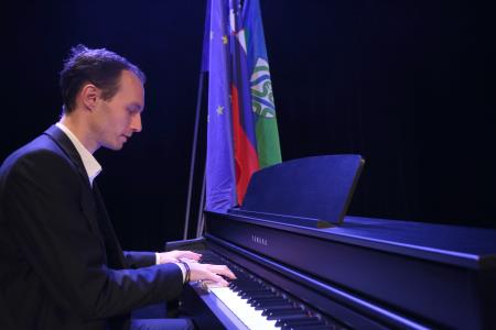 PROSLAVA ZA 8. FEBRUAR 09 FOTO LJUBO VUKELIČ